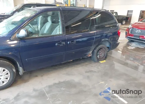 2005 Chrysler Town & Country Lx z USA, uszkodzony, nr VIN 2C4GP44RX5R592305